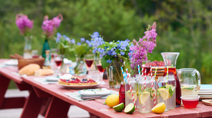 Budget-Friendly End-of-Summer Party Ideas & Tips